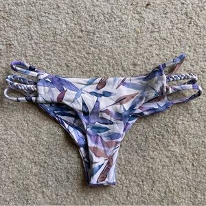 Midori Tropical print scrunch butt bikini bottoms